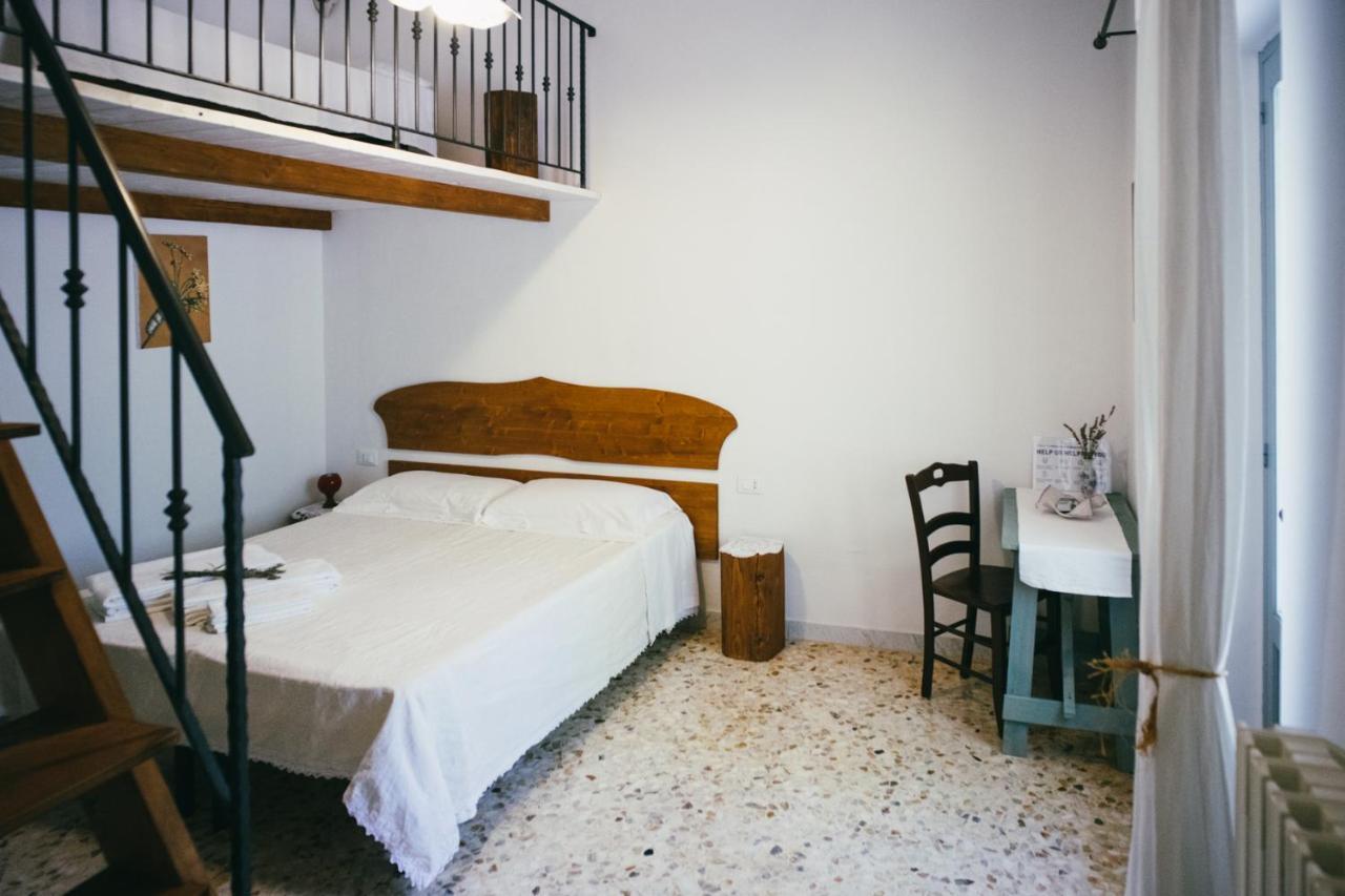 Il Melograno Bed and Breakfast Ceglie Messapica Exterior foto